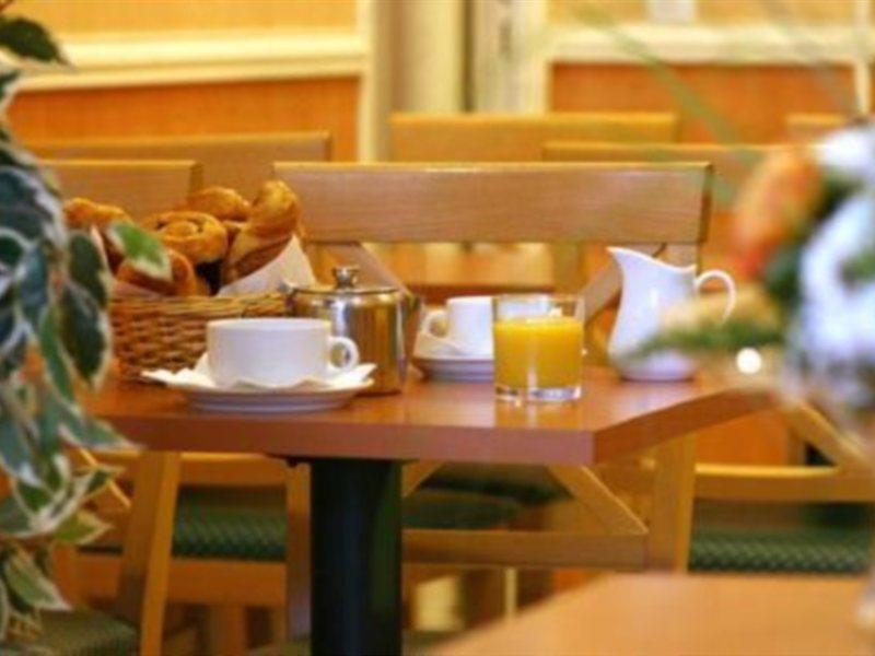 Hotel Amarys Simart Paris Bagian luar foto